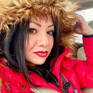 Meet your Posher, Stephy